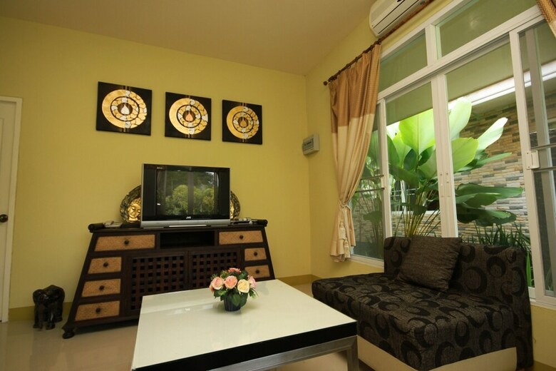 Hotel Baanplaidoi Resort