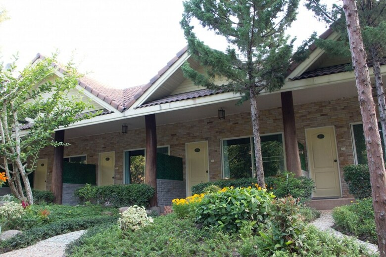 Hotel Baanplaidoi Resort