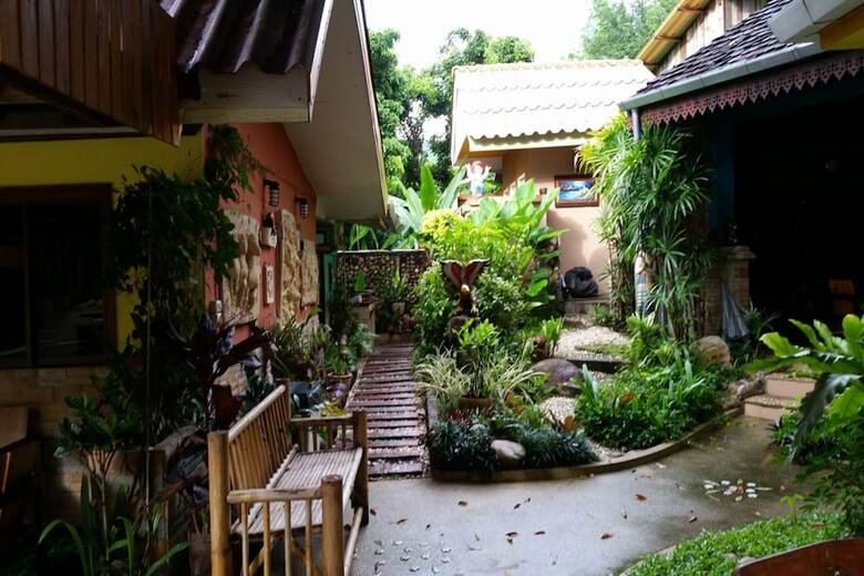 Hotel Baanplaidoi Resort