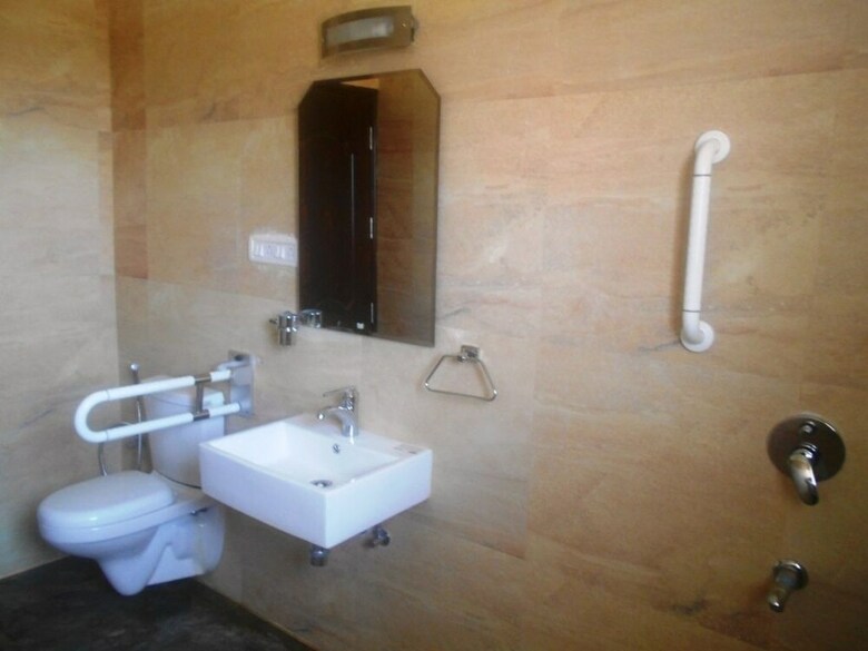 Hotel Bahri Beautiful Country