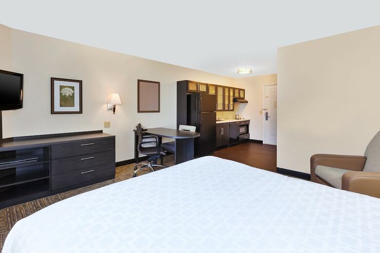 Aparthotel Candlewood Suites Polaris