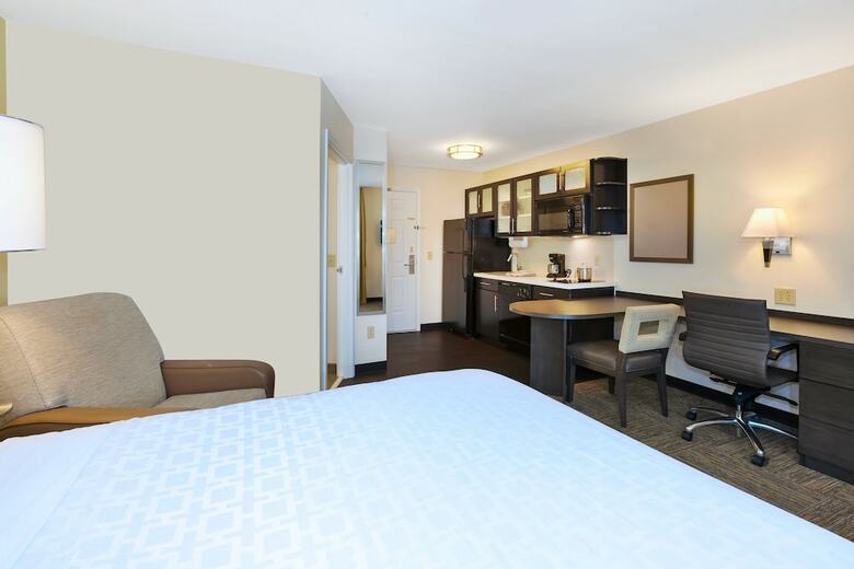 Aparthotel Candlewood Suites Polaris