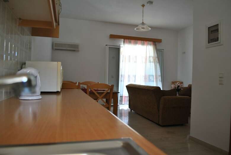 Apartamentos Tria Adelphia