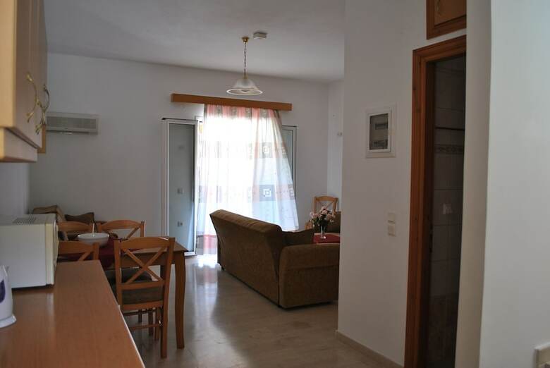 Apartamentos Tria Adelphia