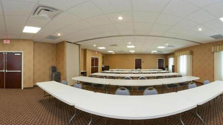 Holiday Inn Express Hotel & Suites Frankfort