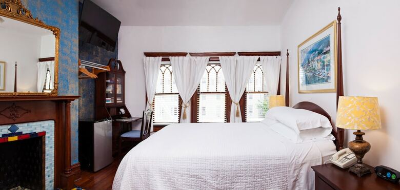 Bed & Breakfast American Guest House