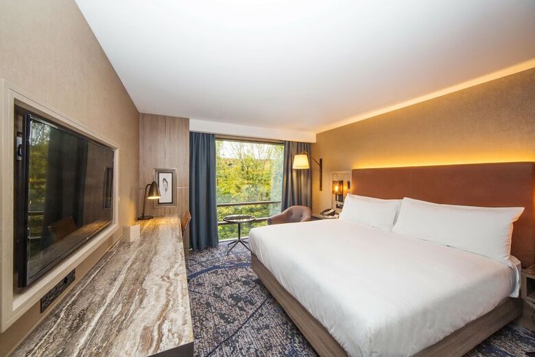 Hotel Doubletree By Hilton London Kingston Upon Thames