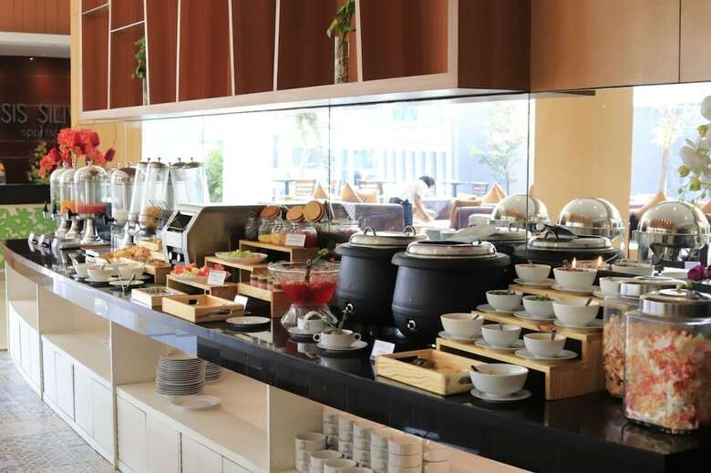 Oasis Siliwangi Sport Hotel