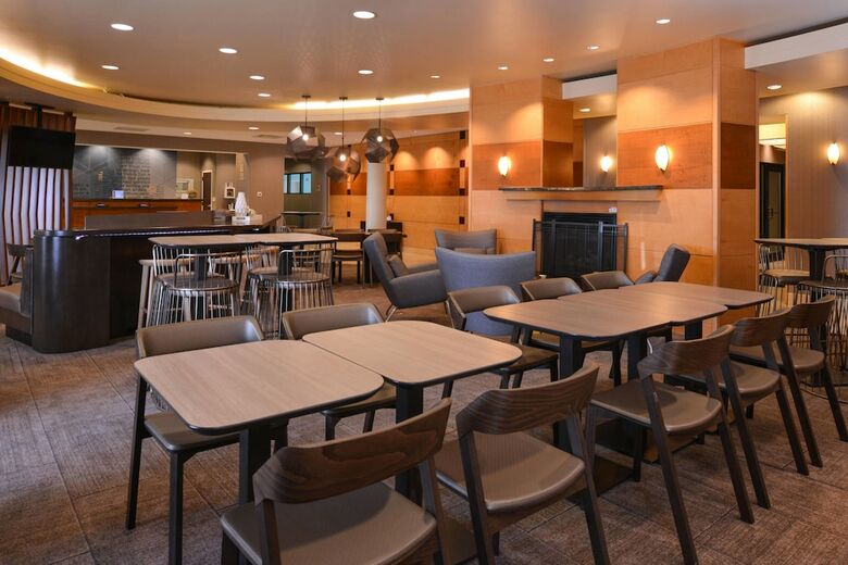 Hotel Springhill Suites By Marriott Pittsburgh Mills