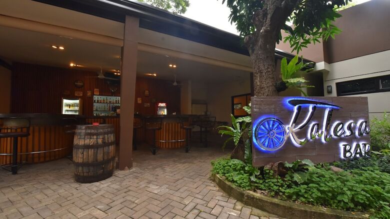 Hotel Batangas Country Club