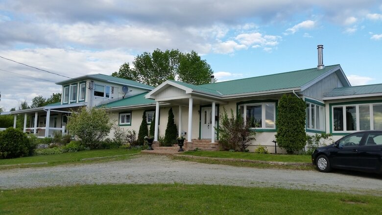Bed & Breakfast G�te Du Domaine de La Pomme D'api