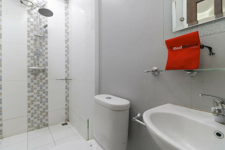 Hotel Reddoorz @ Kwitang