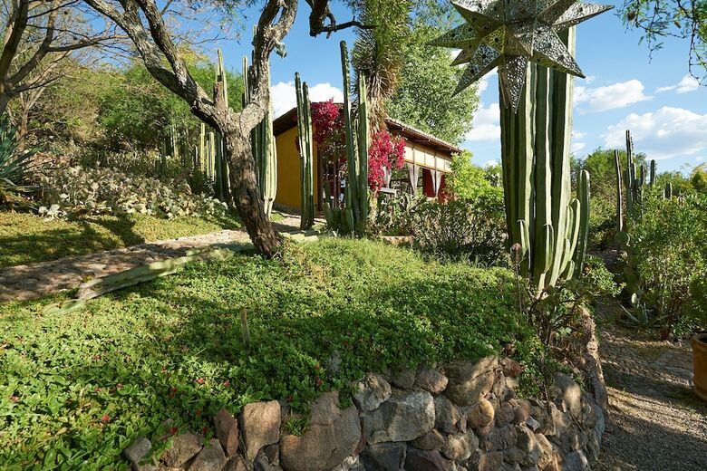 Hotel Sagrada Retreat