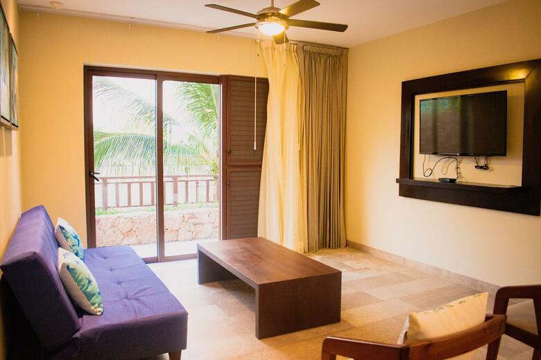 Grand Marina Hotel