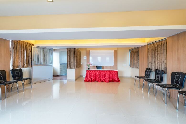 Hotel Treebo Trend Ess Grande