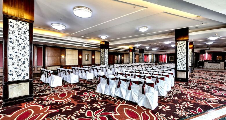 Hotel Regenta Central Klassik
