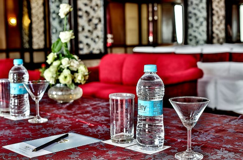 Hotel Regenta Central Klassik