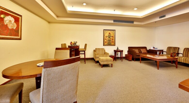 Hotel Regenta Central Klassik