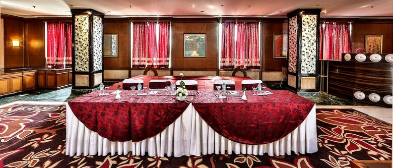 Hotel Regenta Central Klassik