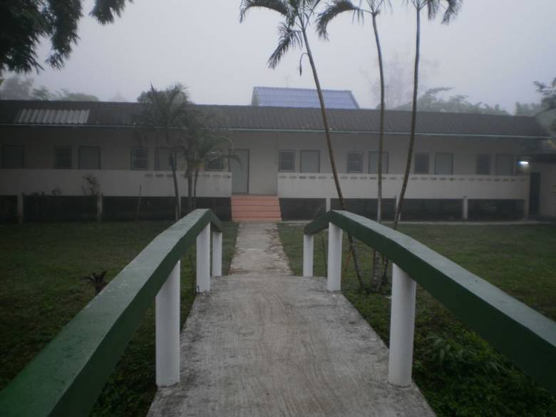 Hotel Khunnam Rimtarn Resort