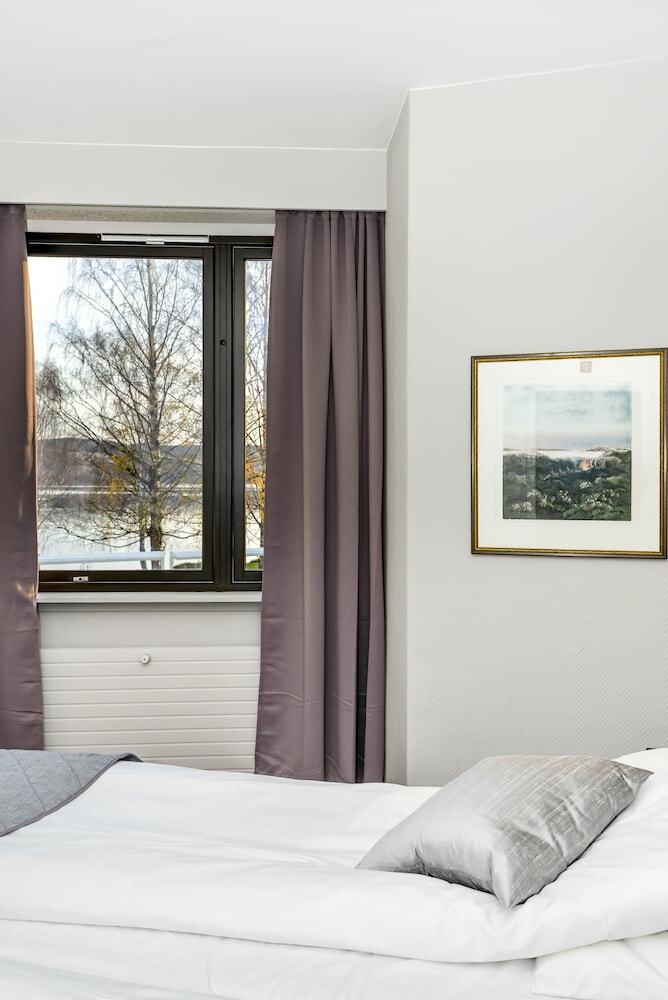 Hurdalsj�en Hotell
