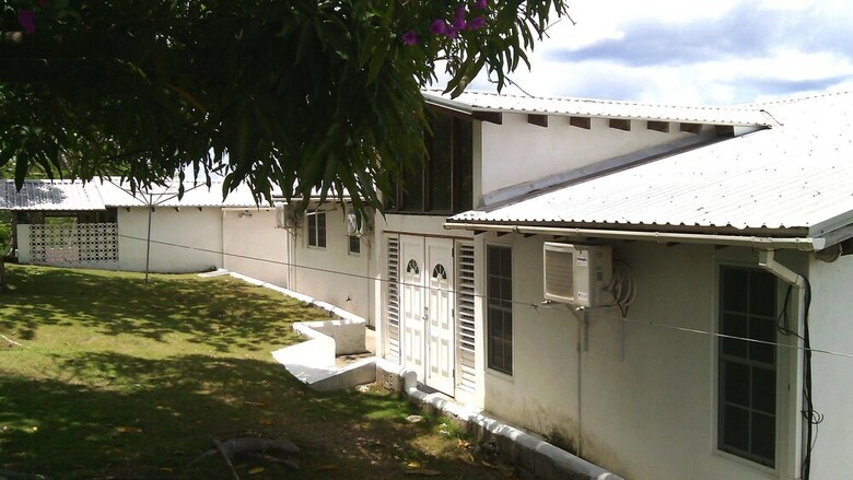 Residencia Morris Apartments