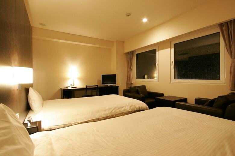 Green Rich Hotel Tosu Ekimae