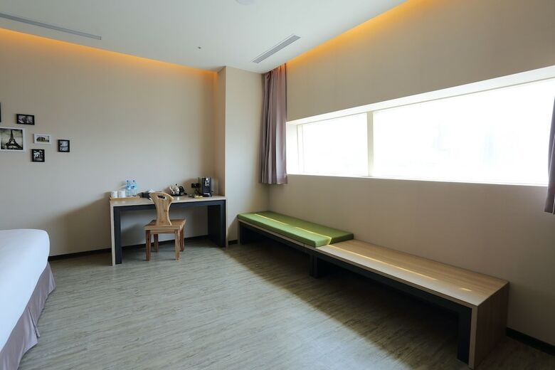 Mingli Hotel