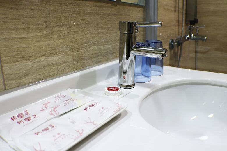 Chii Lih Hotel - Kaohsiung Love River