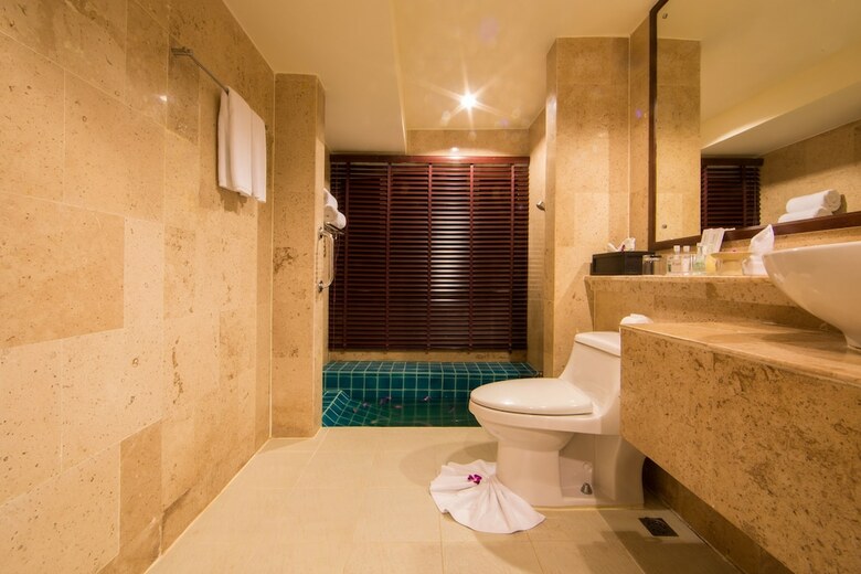 Apartamento Andaman White Beach Resort