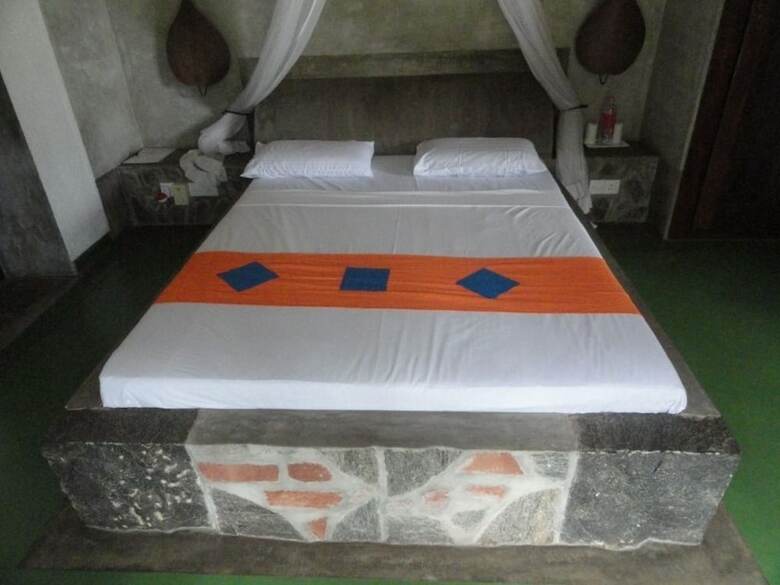 Hotel Serendip Stone Bungalow