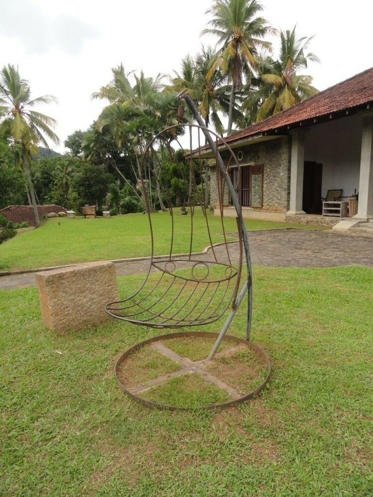 Hotel Serendip Stone Bungalow