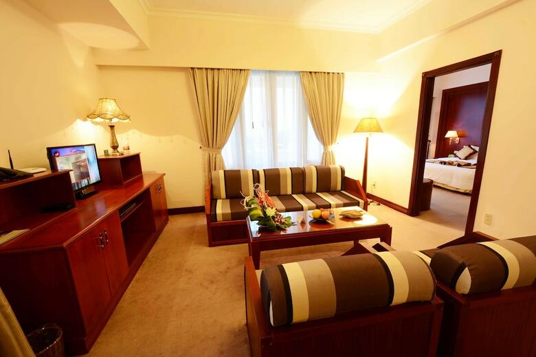 Nam Cuong Hai Phong Hotel