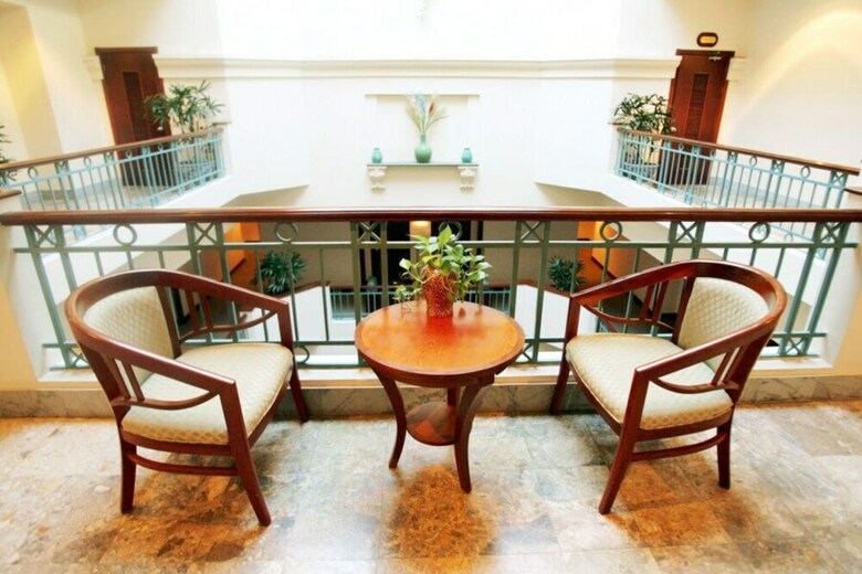 Nam Cuong Hai Phong Hotel