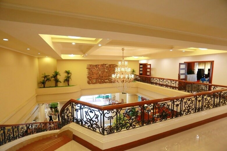 Nam Cuong Hai Phong Hotel