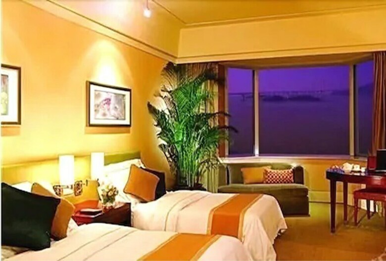Guangzhou Nansha Grand Hotel