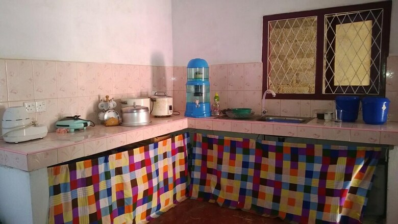Hotel Damith Tourist Inn