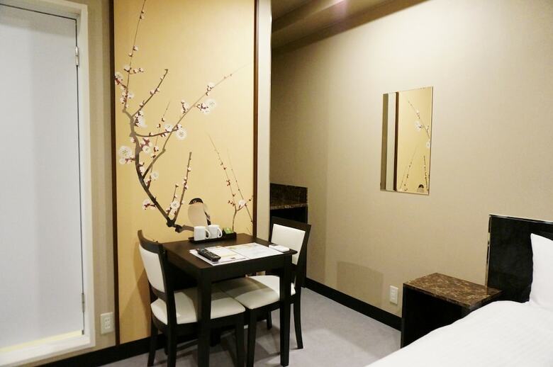 Hotel Kanade Osaka Namba