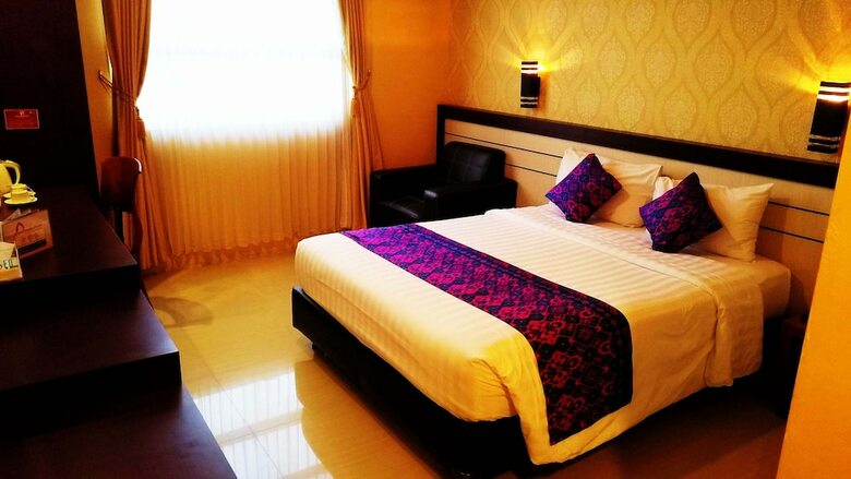Grand Madani Hotel By Prasanthi Syari'ah
