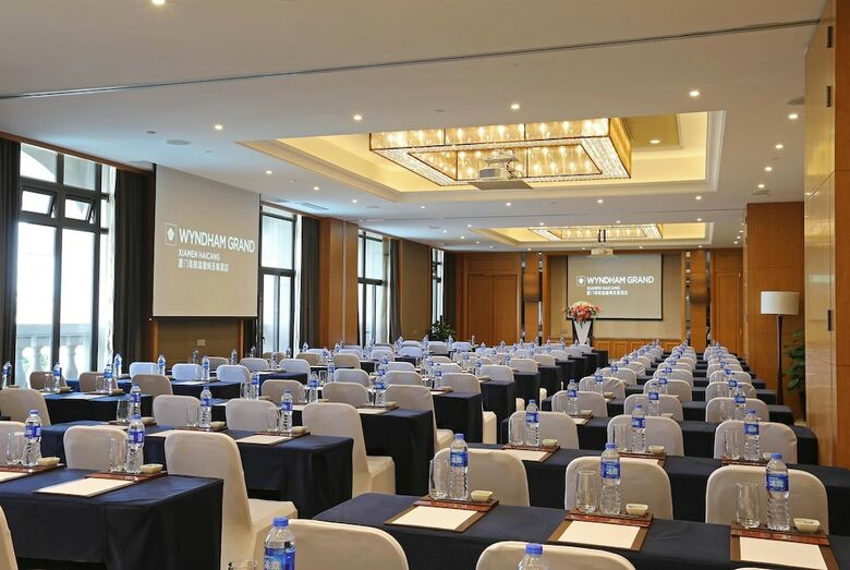 Hotel Wyndham Grand Xiamen Haicang