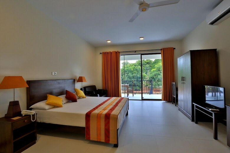 Hotel Governor's Grand