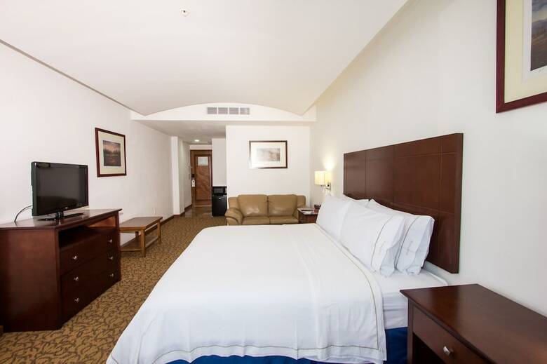 Hotel Holiday Inn Express Nuevo Laredo