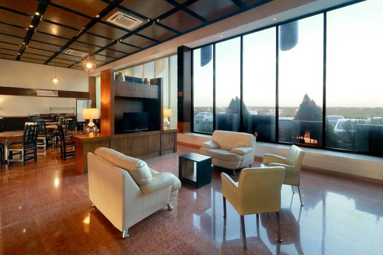 Hotel Holiday Inn Express Nuevo Laredo