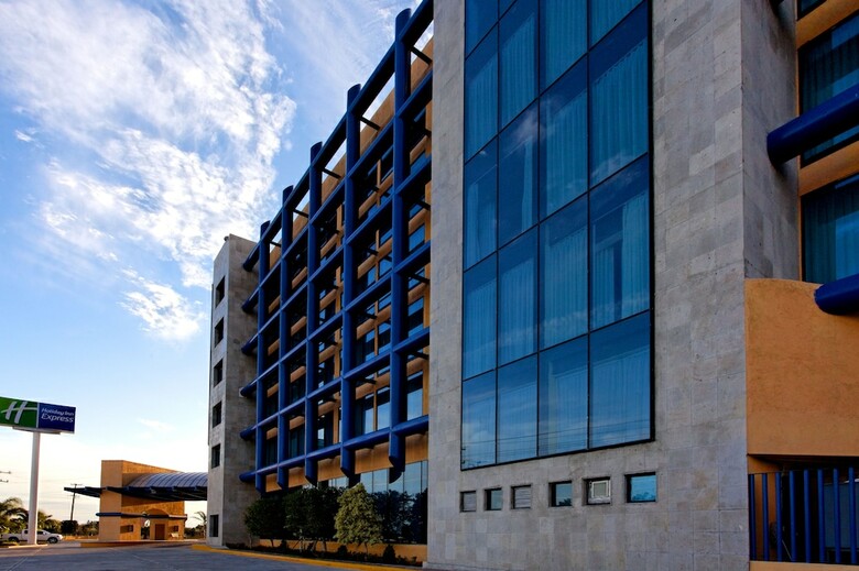 Hotel Holiday Inn Express Nuevo Laredo