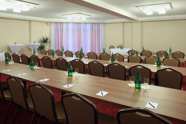 Golden Fish Hotel Apartments