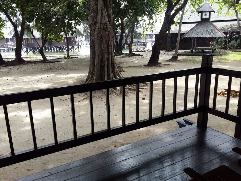 Hotel Pulau Ayer Resort And Cottages