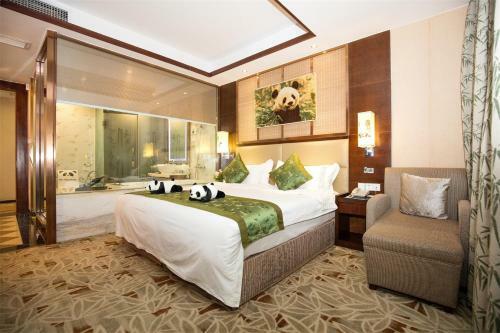Chengdu Panda Prince Culture Hotel