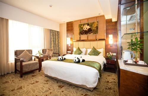 Chengdu Panda Prince Culture Hotel