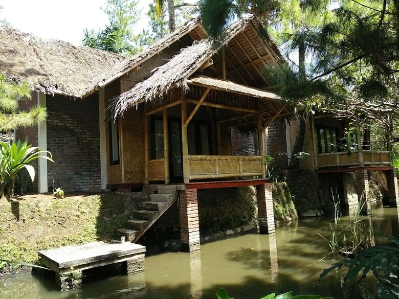 Hotel Bukit Alamanda Resort & Resto