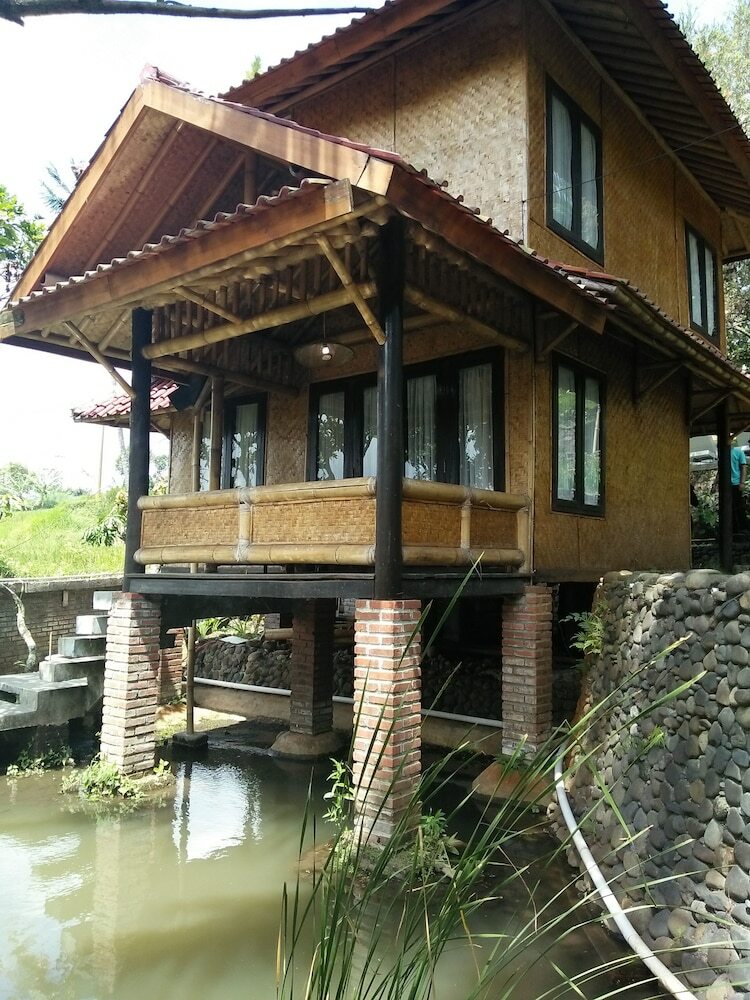 Hotel Bukit Alamanda Resort & Resto